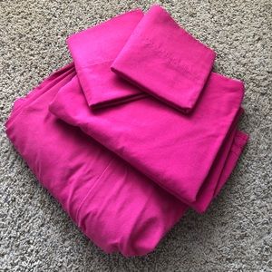 Hot Pink Full Sheet Set